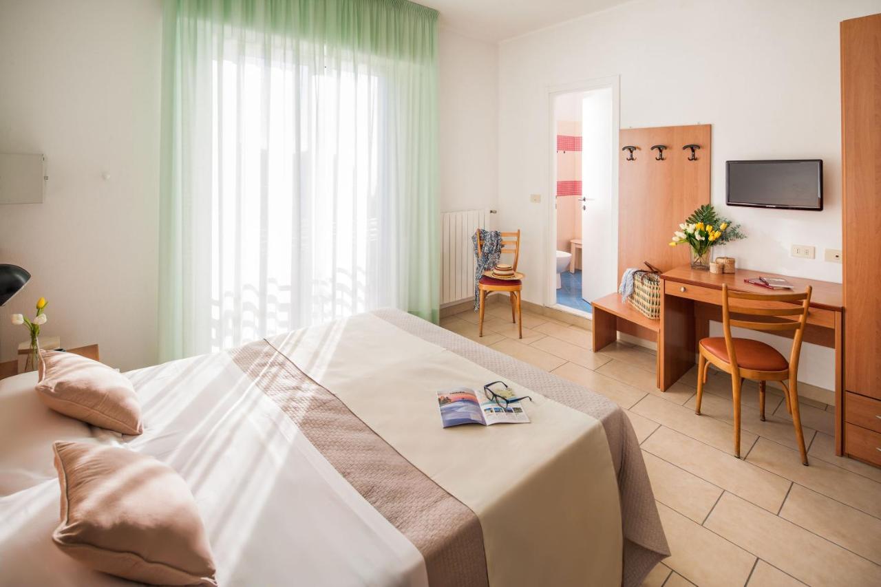 Hotel Europa Finale Ligure Eksteriør billede